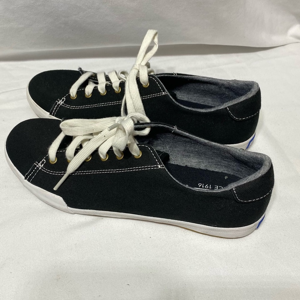 Keds Black Lace Up Sneakers Women Size 8